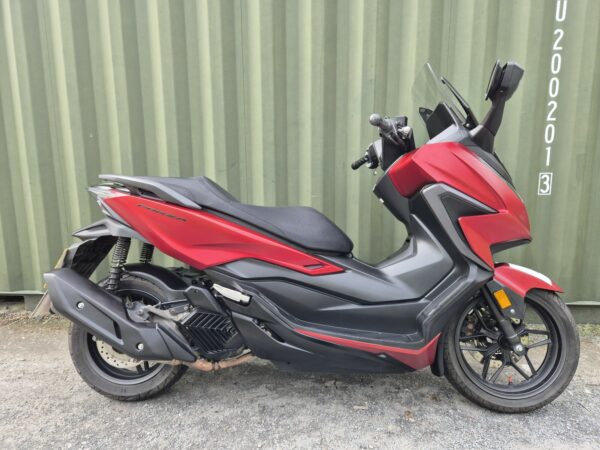 Honda Forza 125