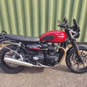 Triumph Street Twin