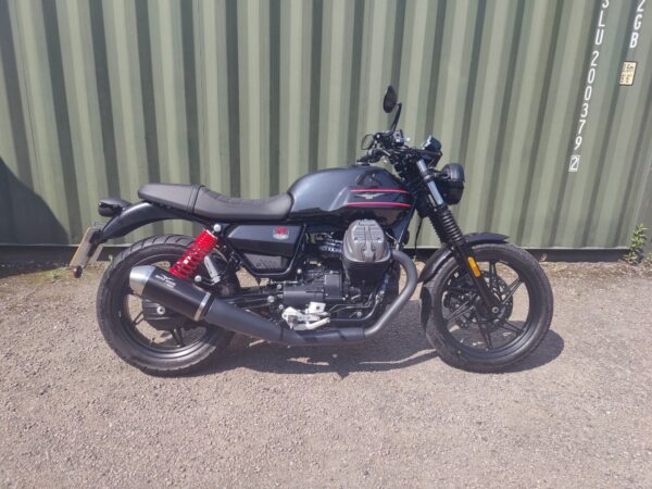 MOTO GUZZI V7 STONE SPECIAL EDITION