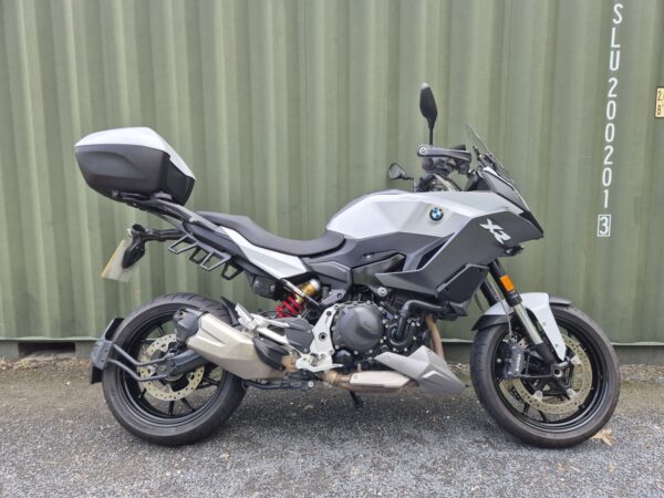BMW F 900 XR