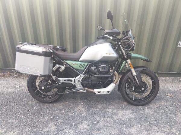 MOTO GUZZI V85TT CENTENARIO