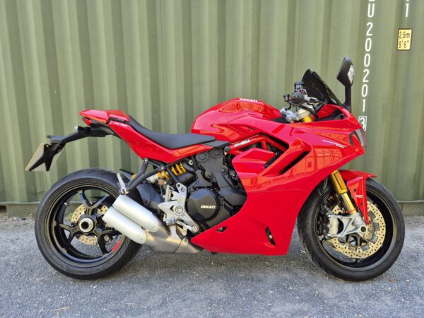 Ducati Supersport 950 S
