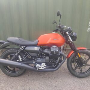 MOTO GUZZI V7 STONE - 2023