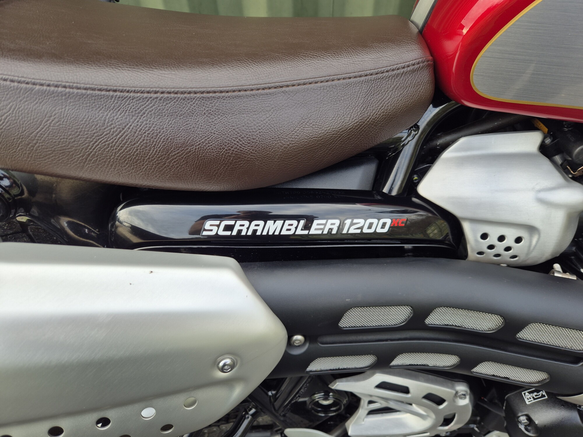 Triumph Scrambler 1200 XC Gold Line - Image 20