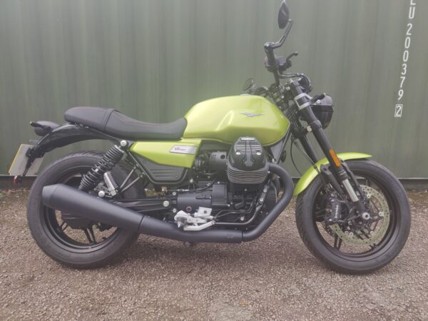 MOTO GUZZI V7 SPORT VERDE 2025 - EX DEMO