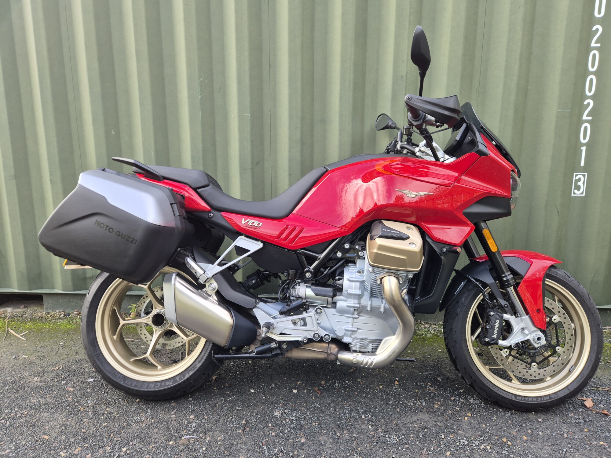 Moto Guzzi V100 - 2024