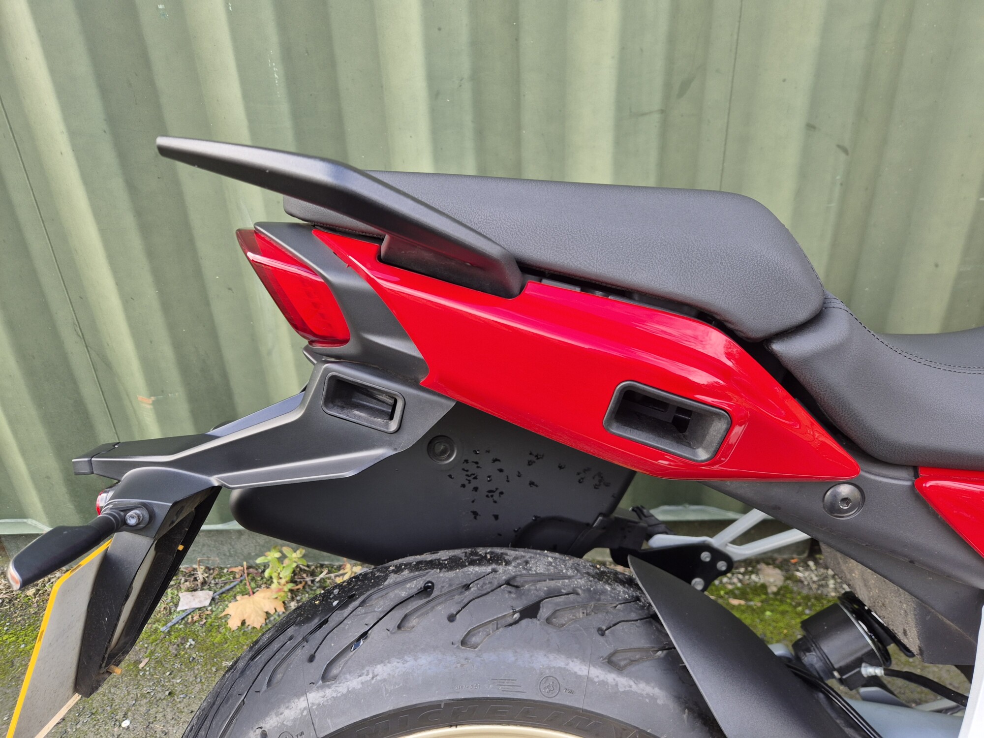 Moto Guzzi V100 - 2024 - Image 15