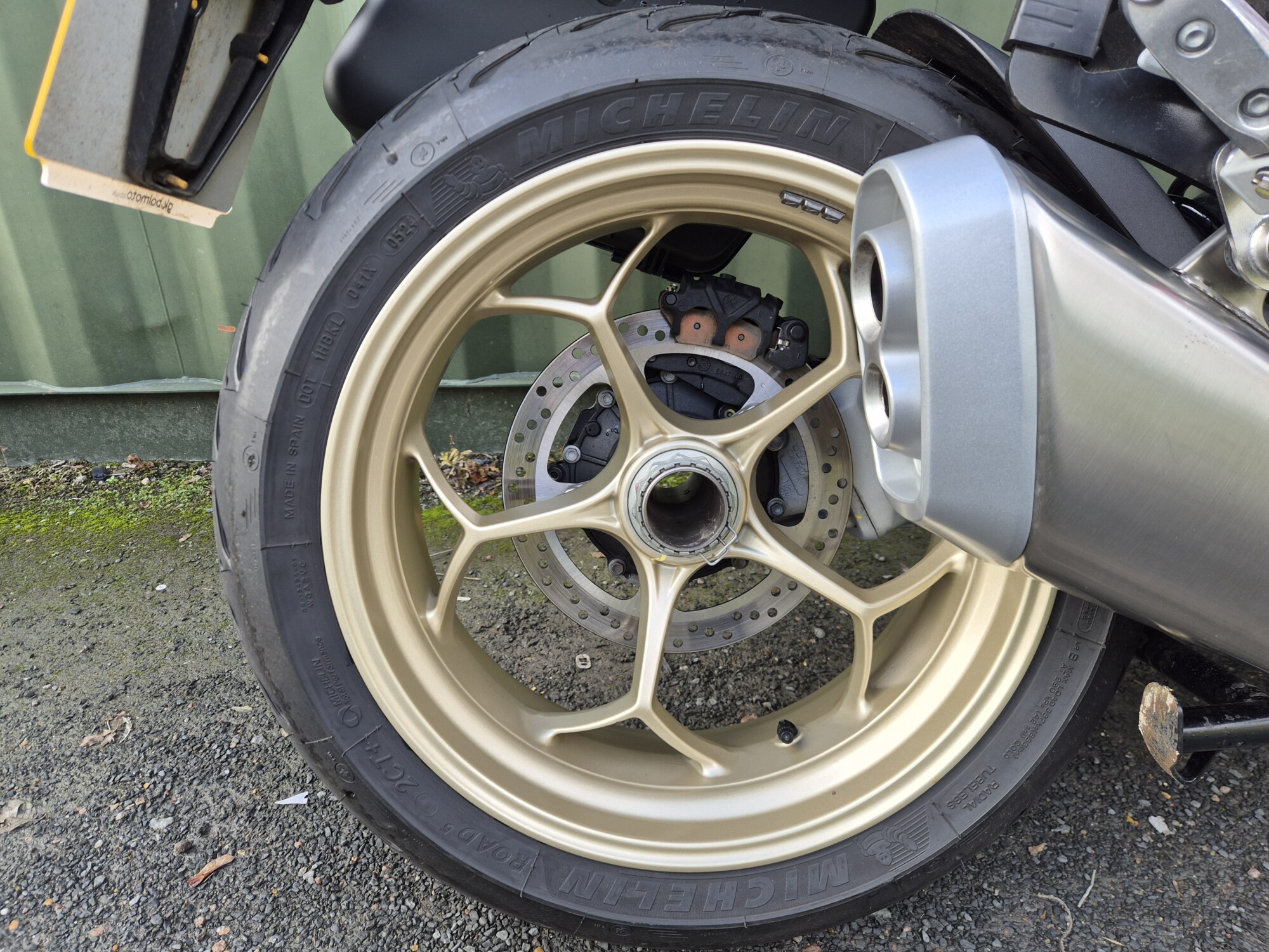 Moto Guzzi V100 - 2024 - Image 16