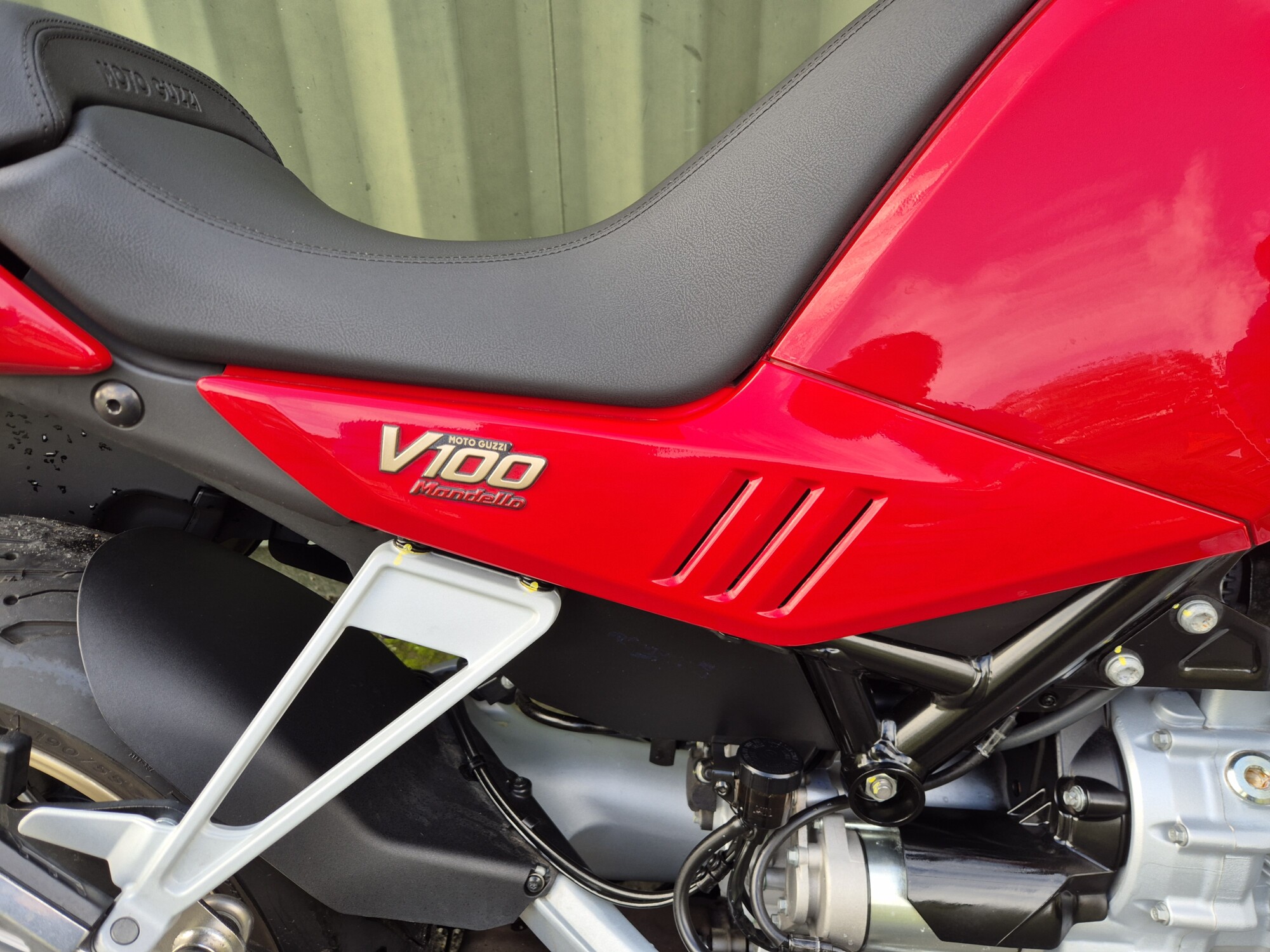 Moto Guzzi V100 - 2024 - Image 19