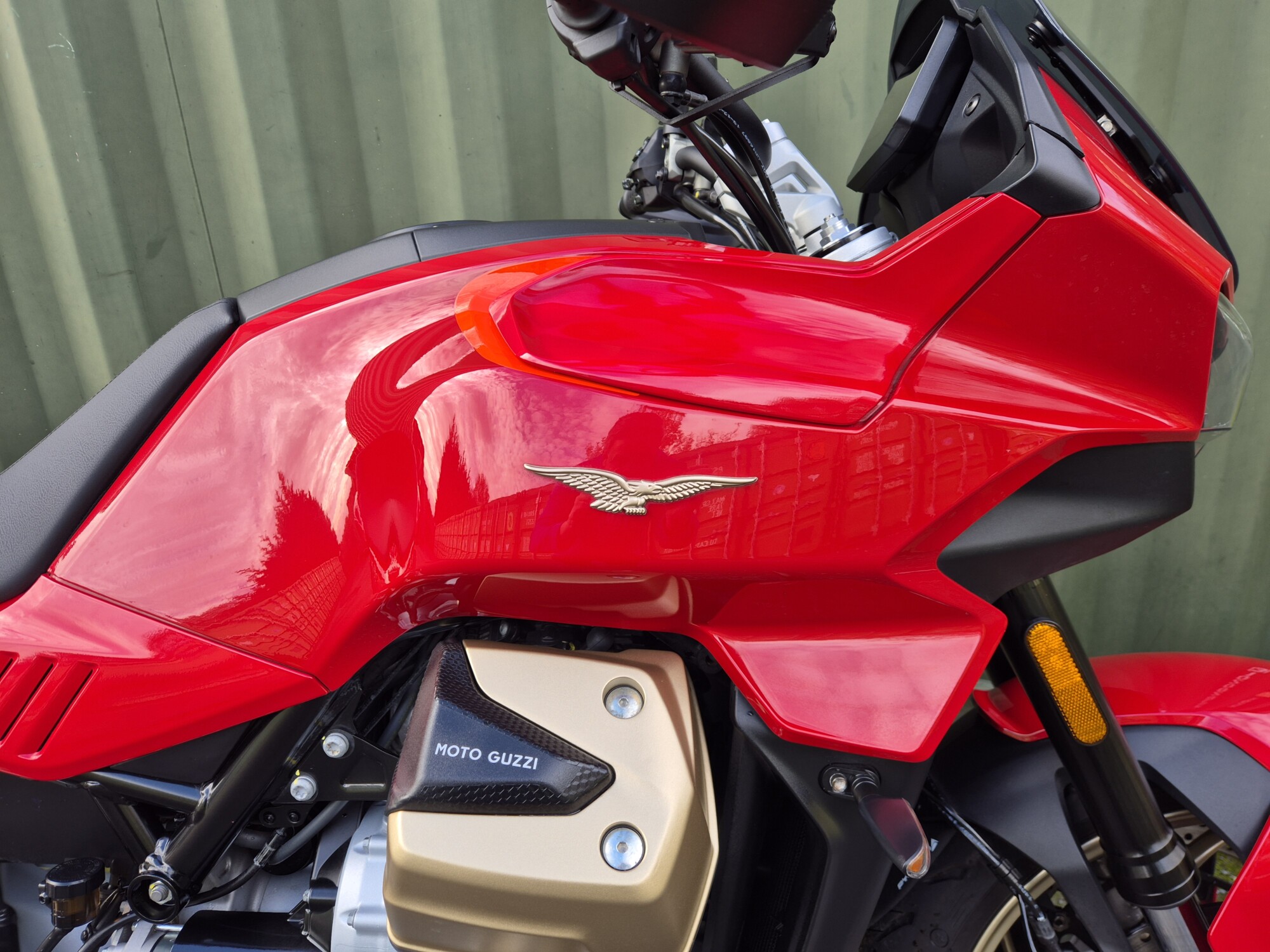 Moto Guzzi V100 - 2024 - Image 24