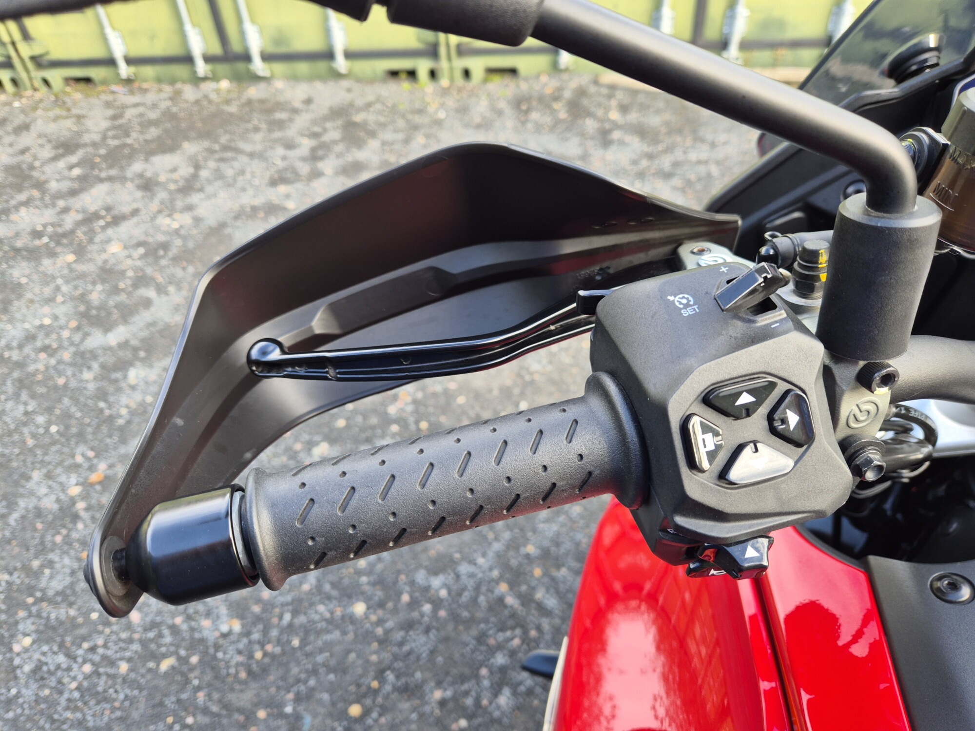 Moto Guzzi V100 - 2024 - Image 32