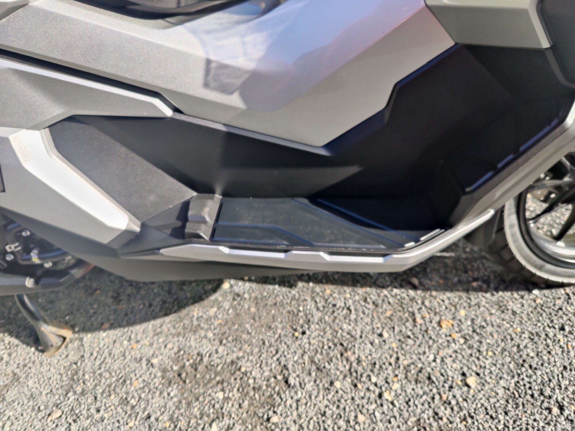 Honda ADV 350 - Image 10