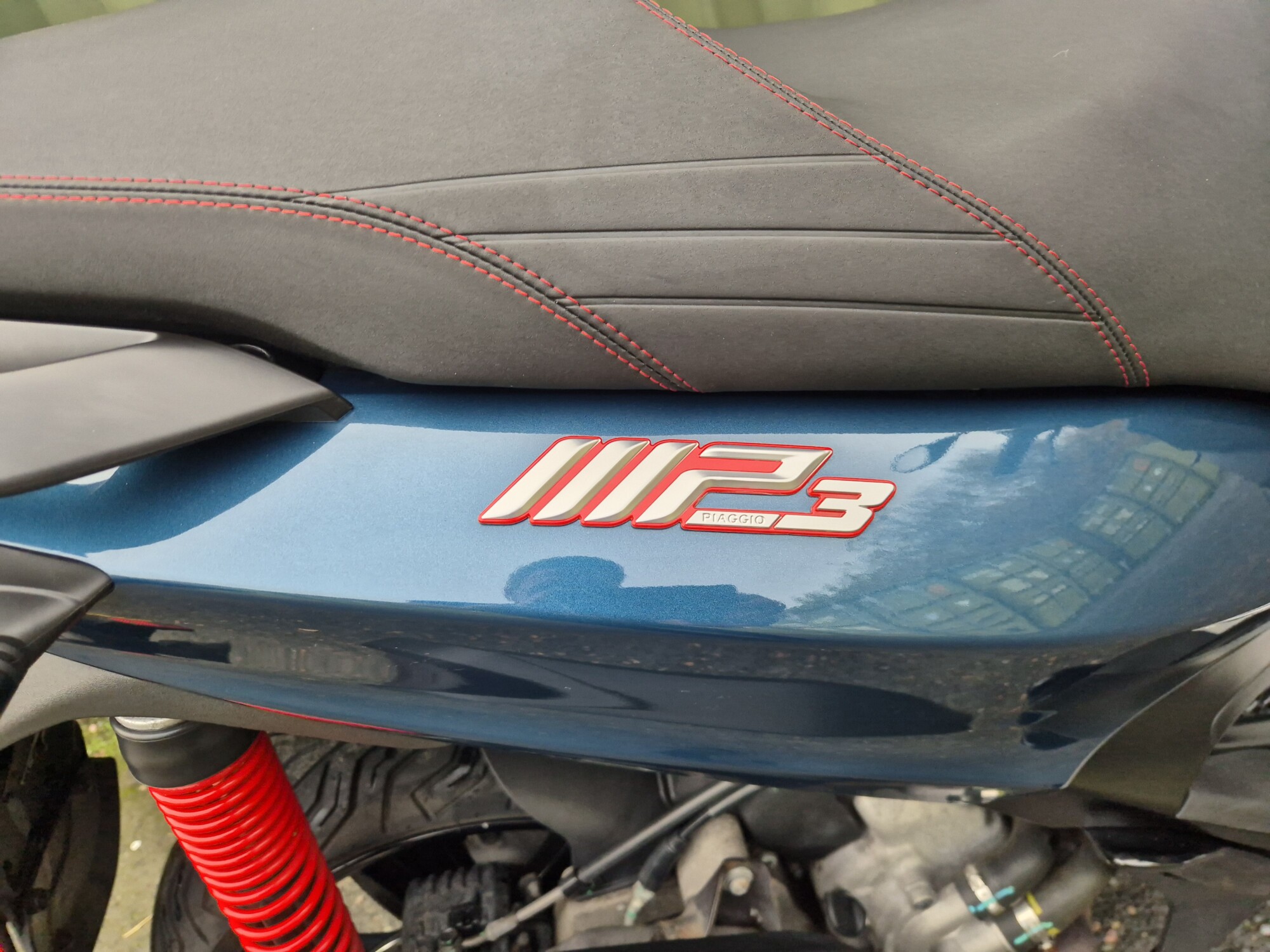 Piaggio MP3 300 Sport - 2023 - Image 8