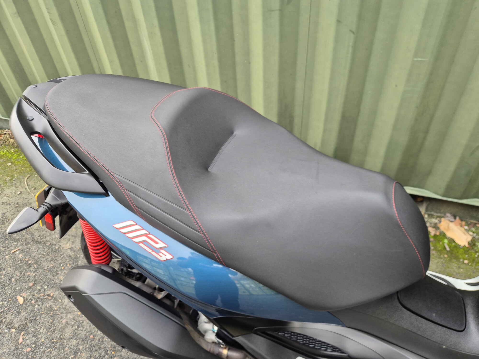 Piaggio MP3 300 Sport - 2023 - Image 10