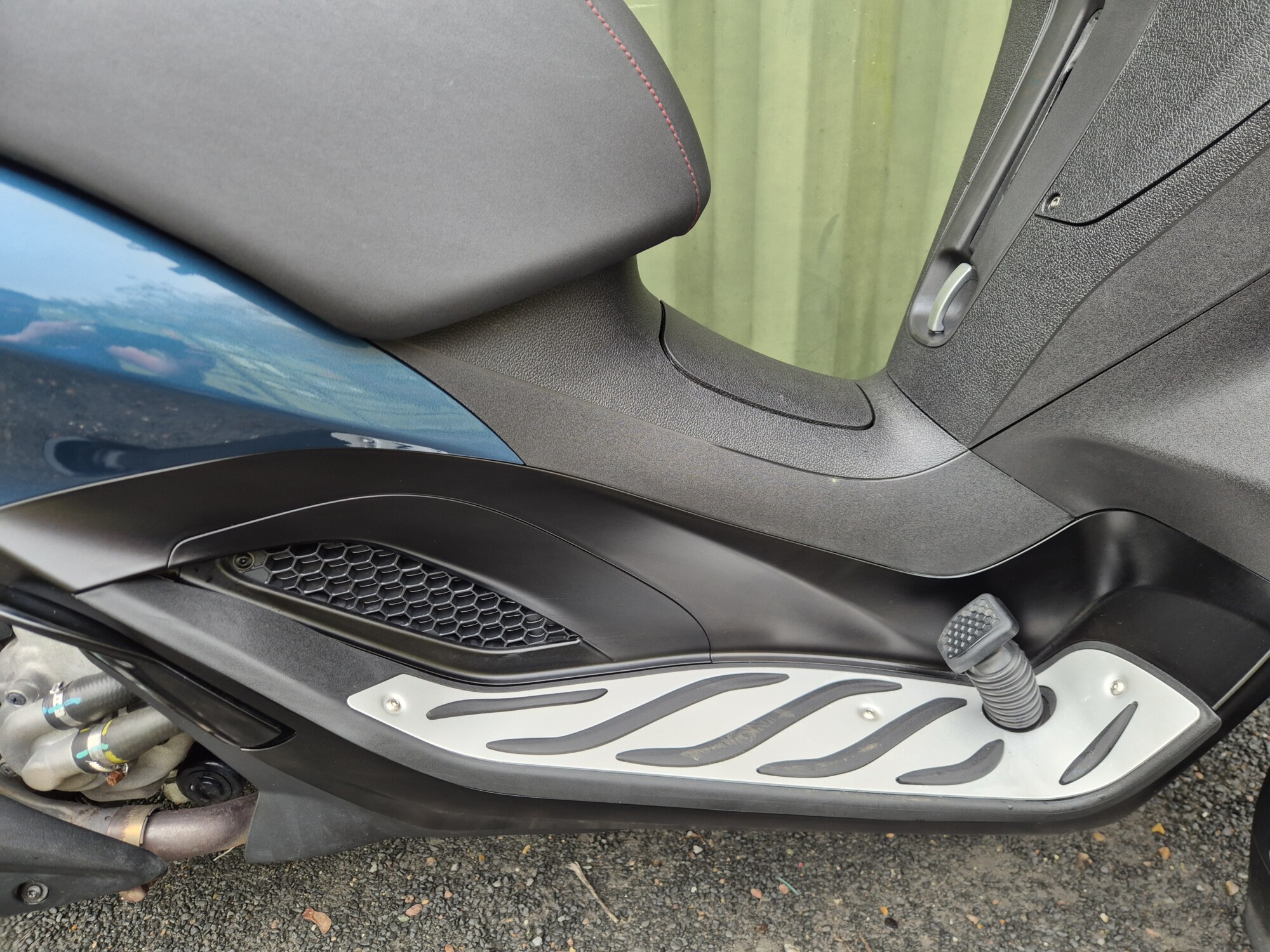 Piaggio MP3 300 Sport - 2023 - Image 11