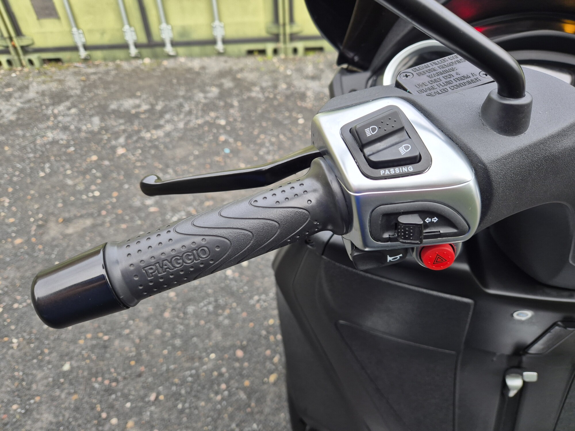 Piaggio MP3 300 Sport - 2023 - Image 20