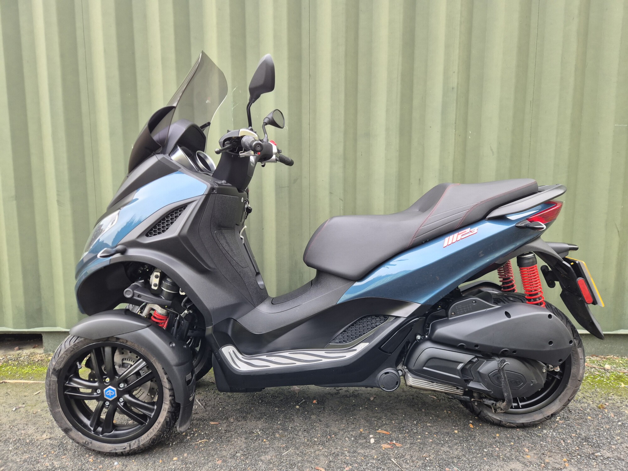 Piaggio MP3 300 Sport - 2023 - Image 29