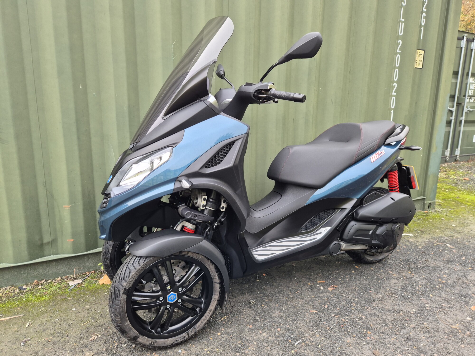 Piaggio MP3 300 Sport - 2023 - Image 30