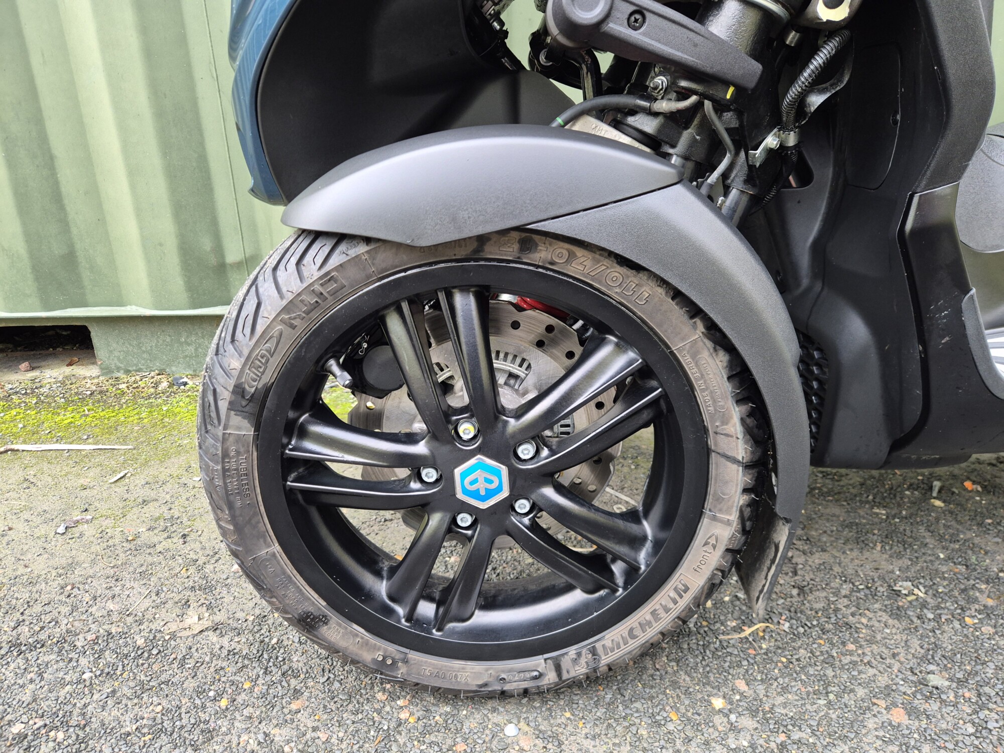 Piaggio MP3 300 Sport - 2023 - Image 32