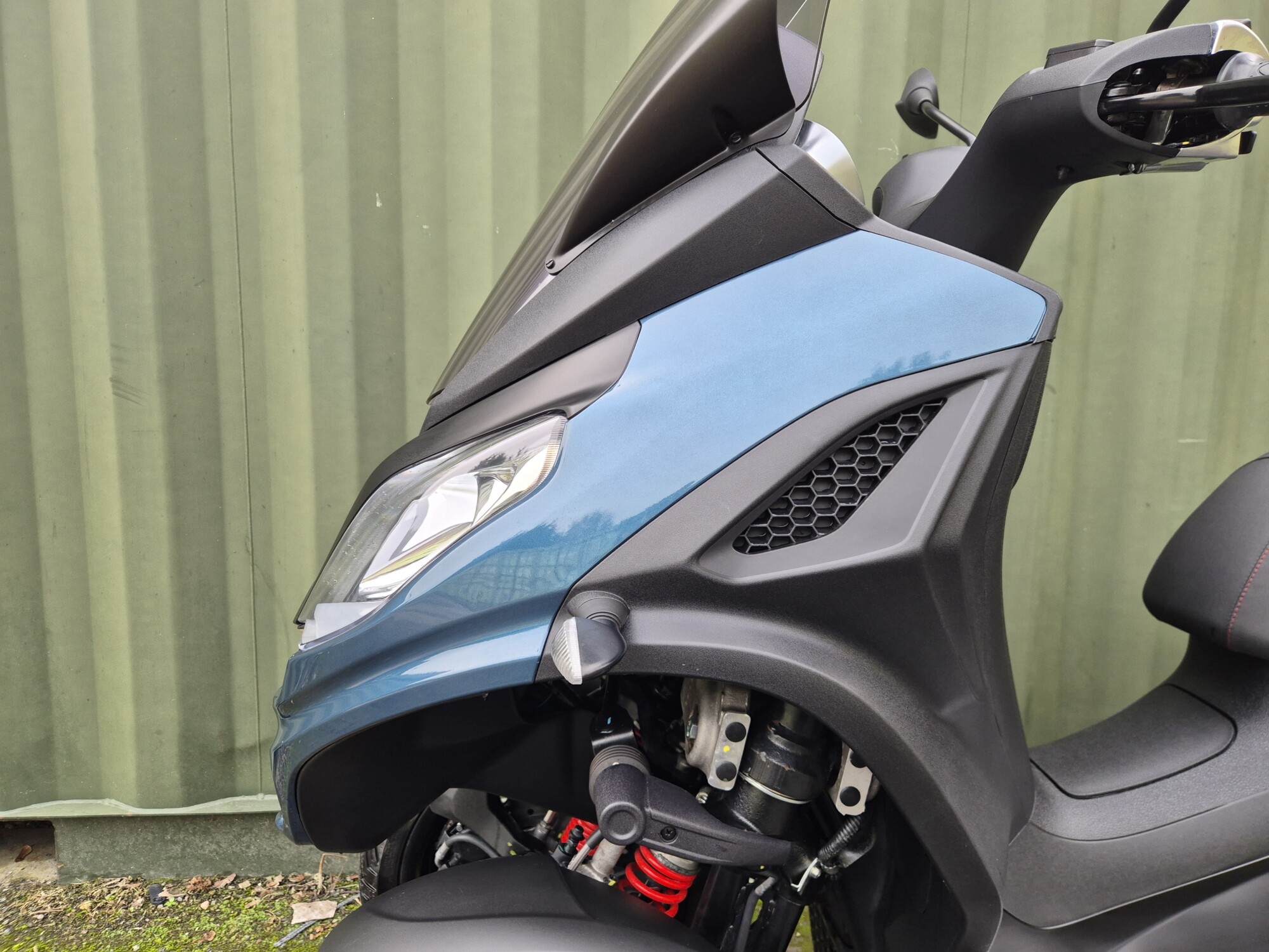 Piaggio MP3 300 Sport - 2023 - Image 33