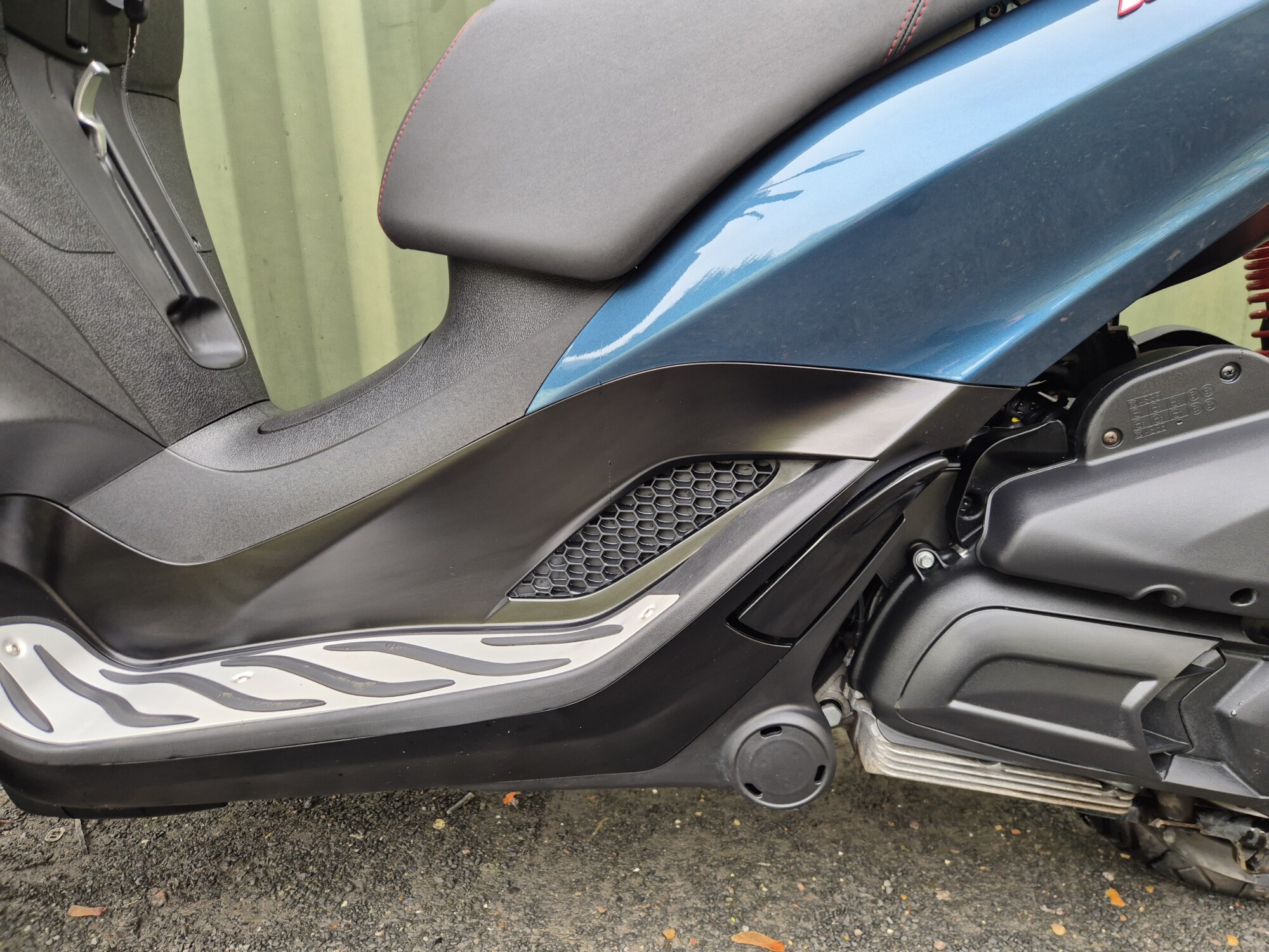 Piaggio MP3 300 Sport - 2023 - Image 37