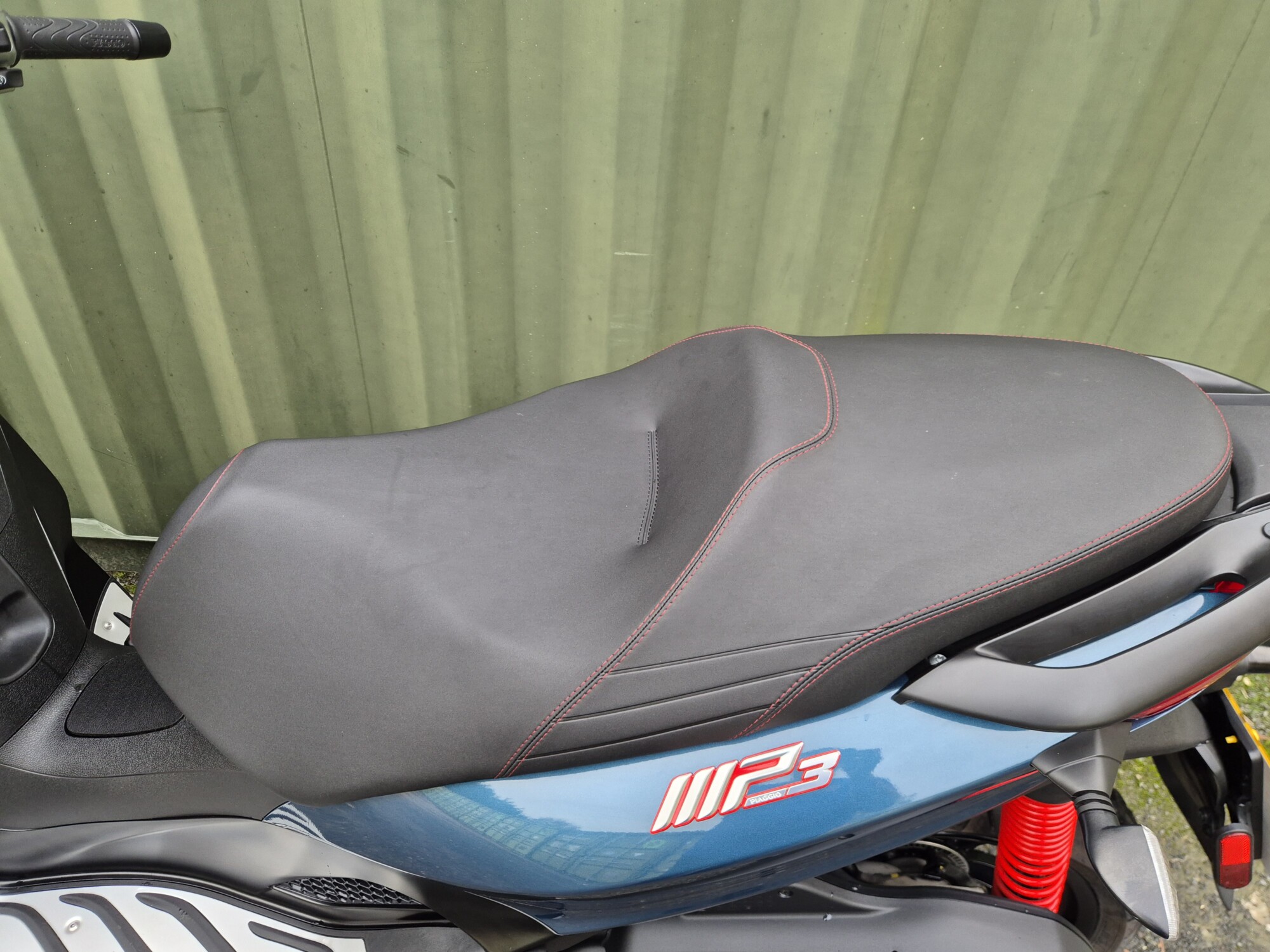 Piaggio MP3 300 Sport - 2023 - Image 40