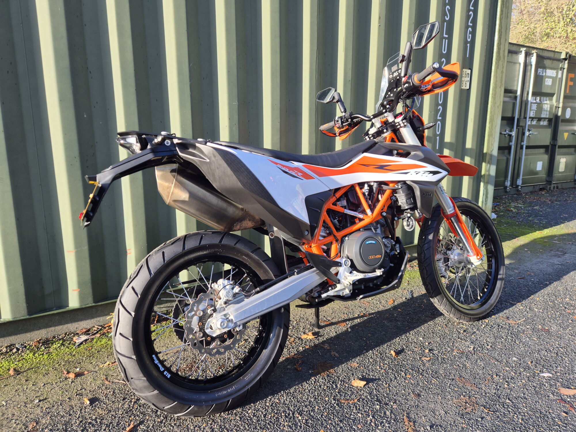 KTM 690 Enduro R - Image 13
