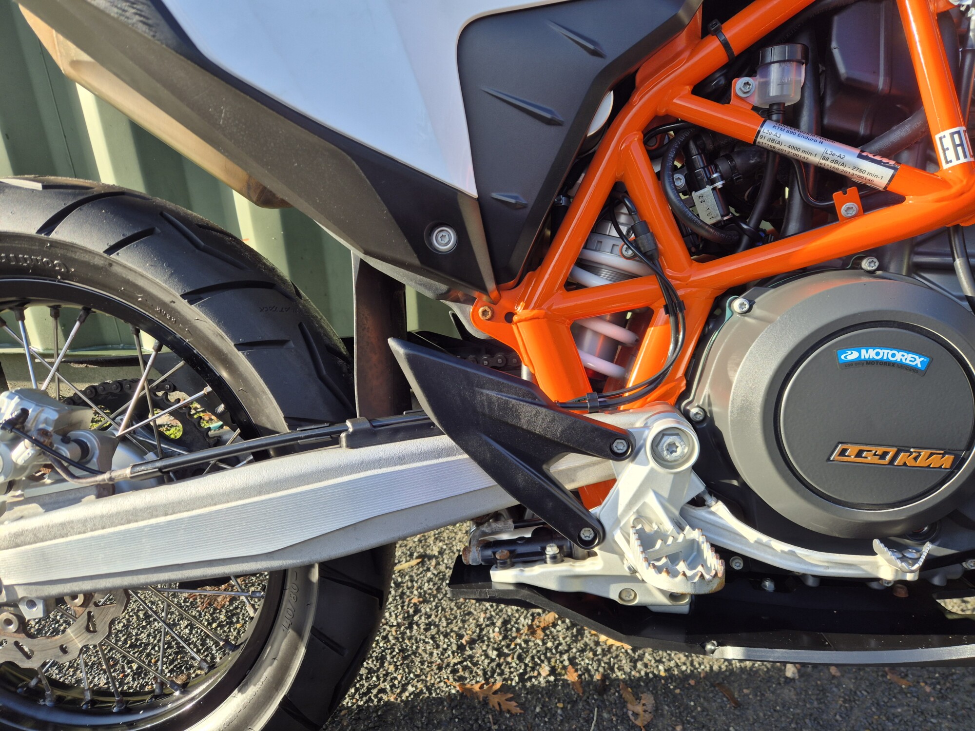 KTM 690 Enduro R - Image 26