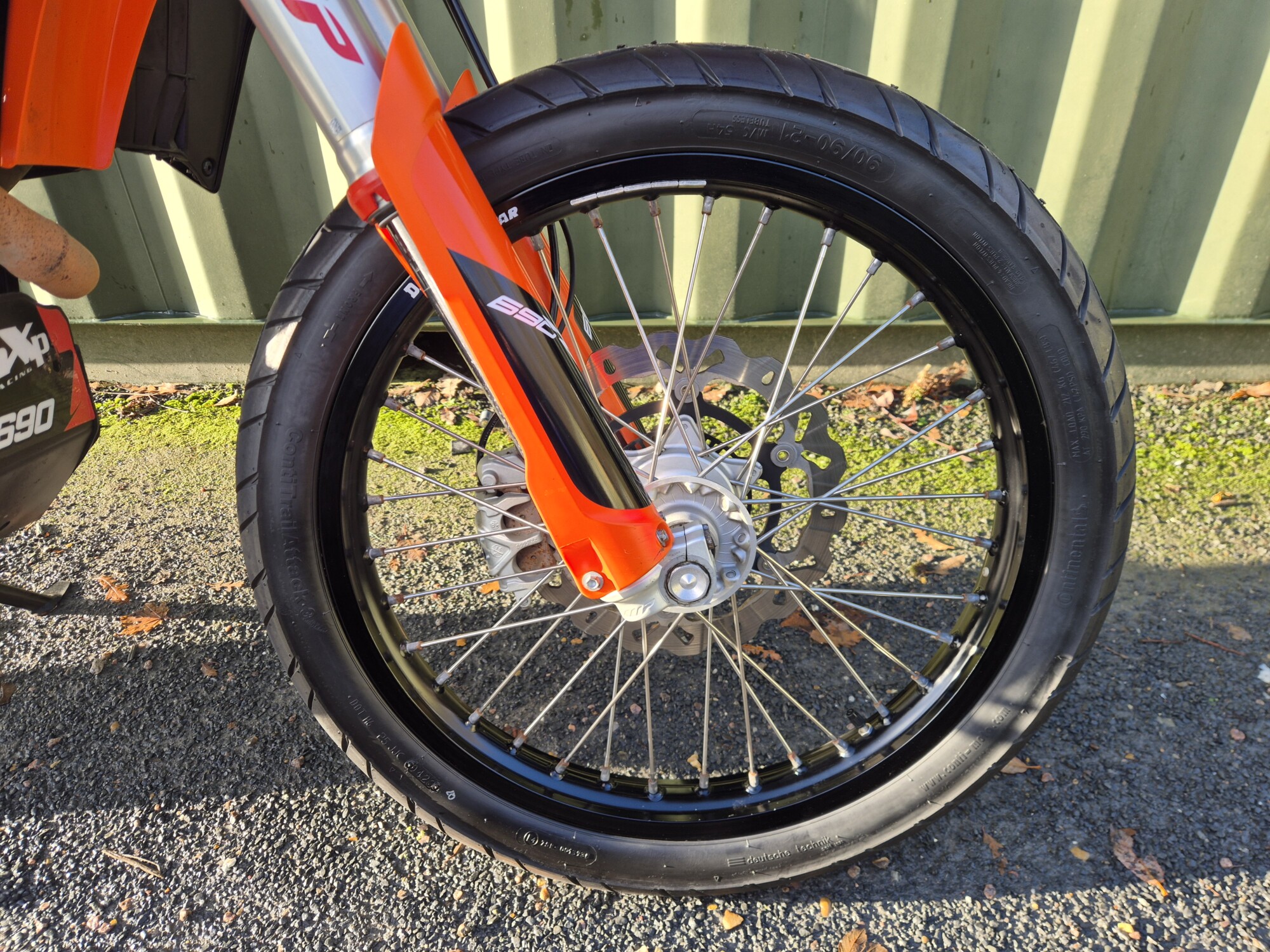 KTM 690 Enduro R - Image 33