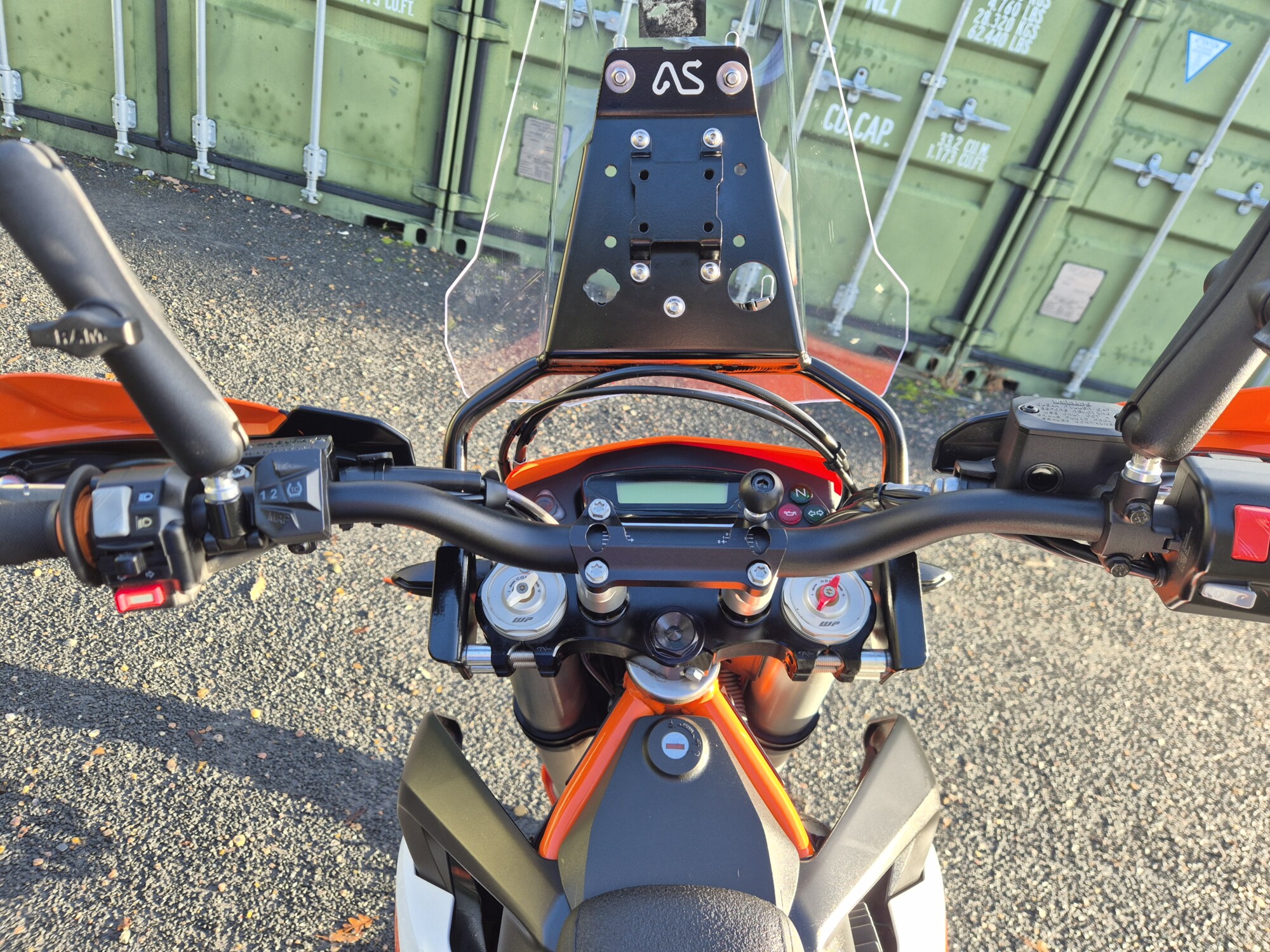 KTM 690 Enduro R - Image 34