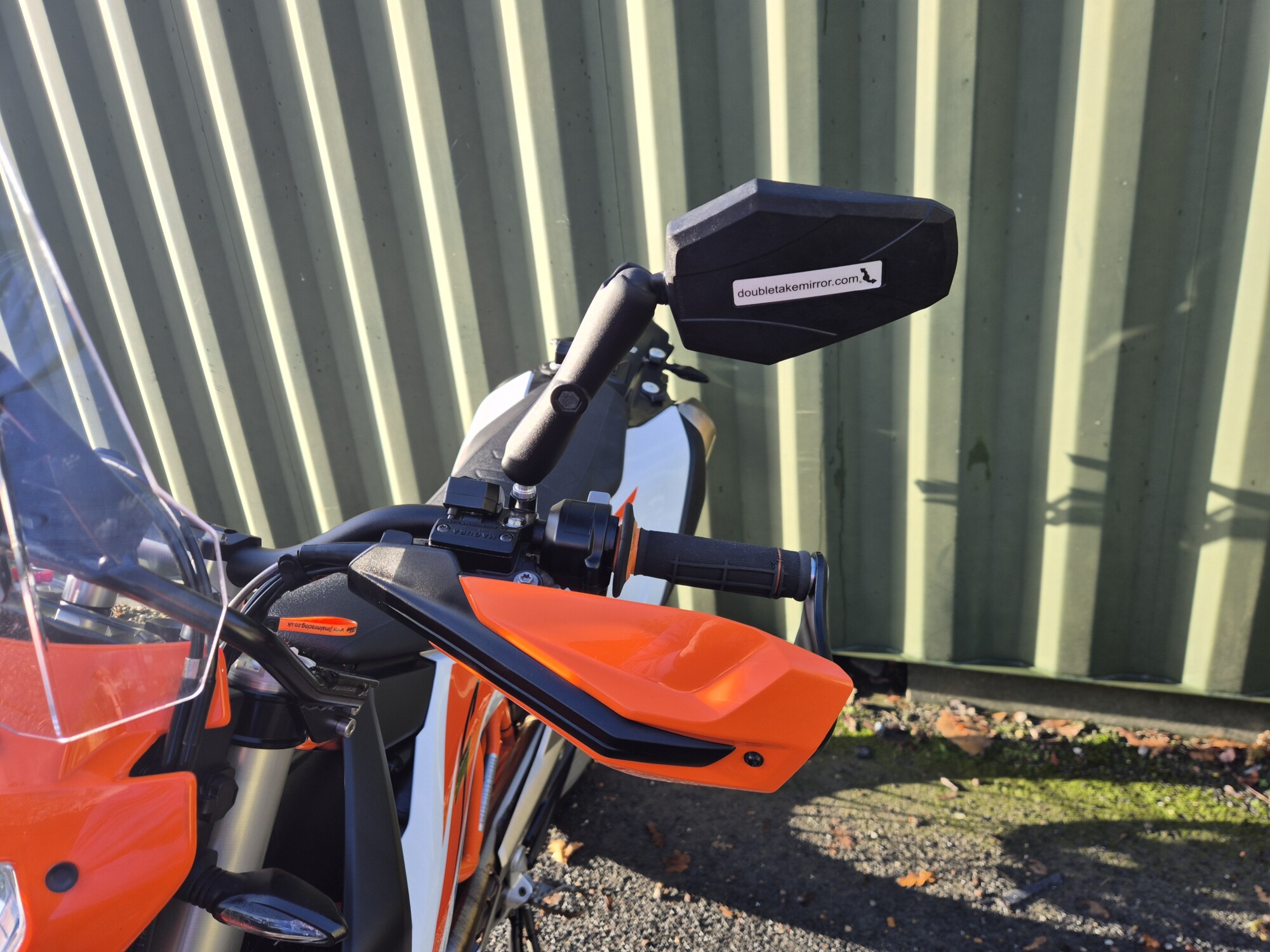 KTM 690 Enduro R - Image 43