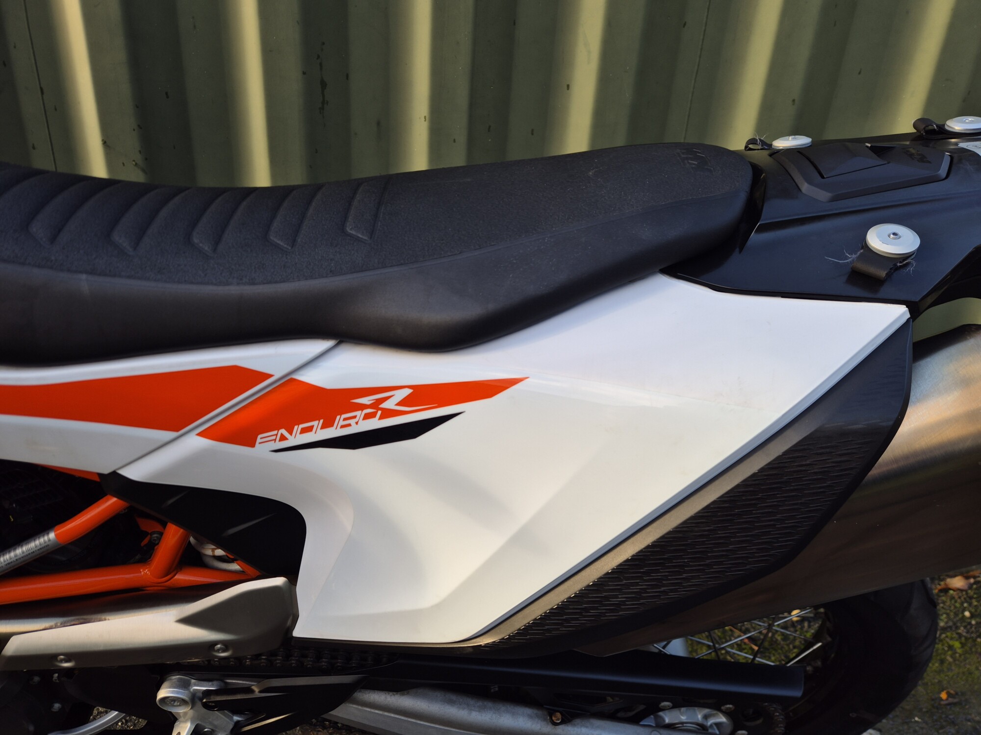 KTM 690 Enduro R - Image 54