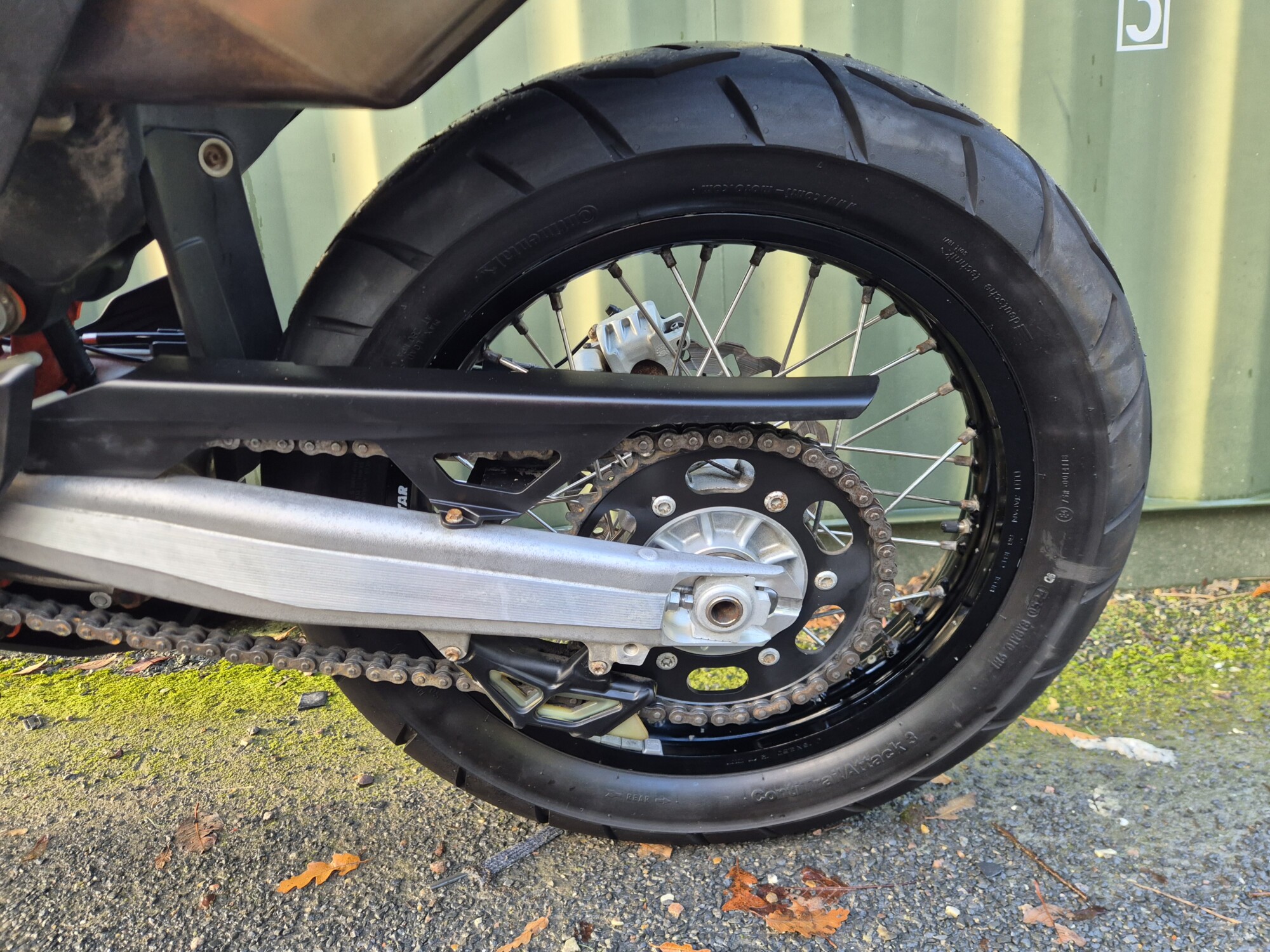 KTM 690 Enduro R - Image 57