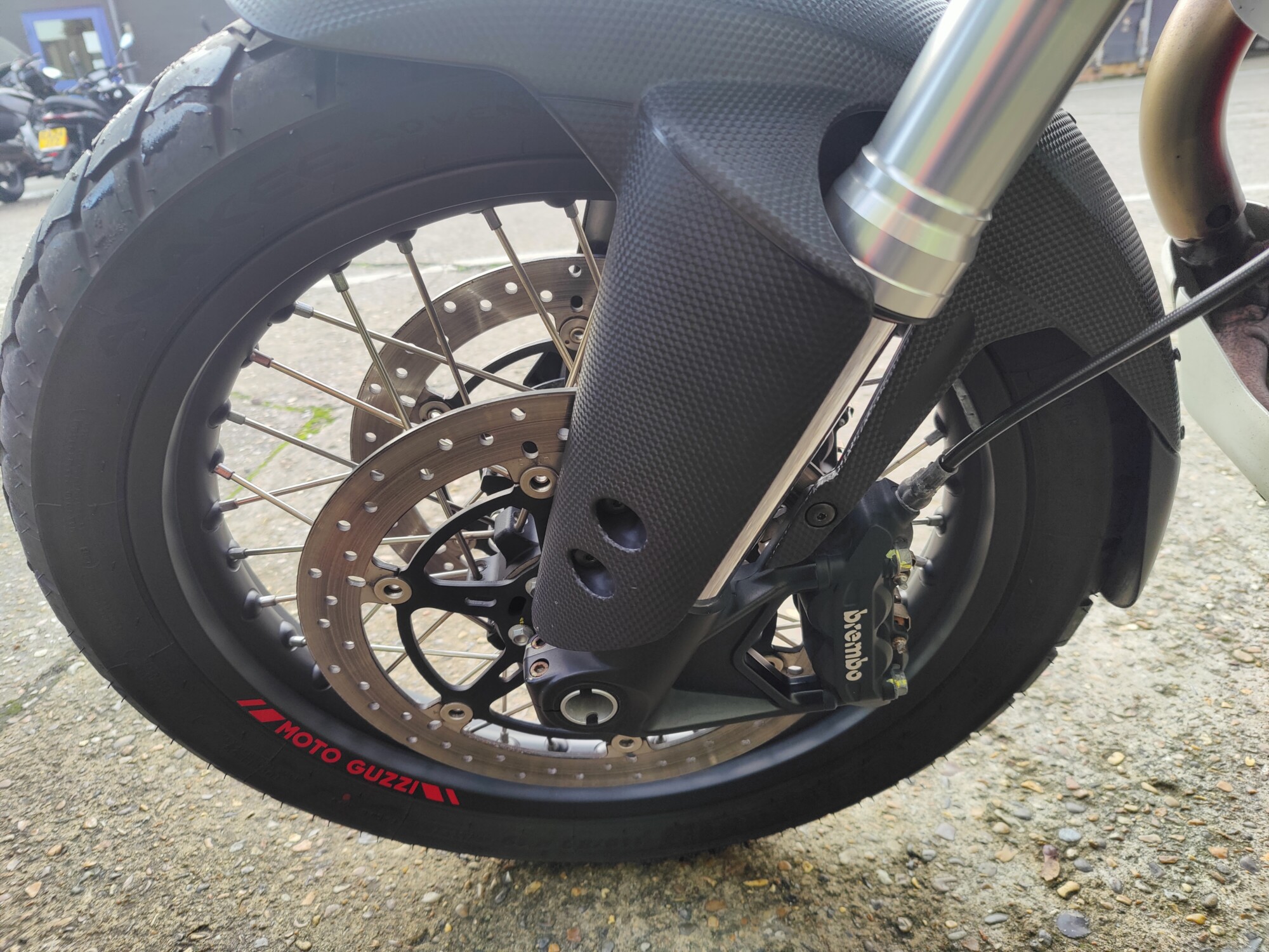 MOTO GUZZI V85TT EVOCATIVE - 2021 - Image 12