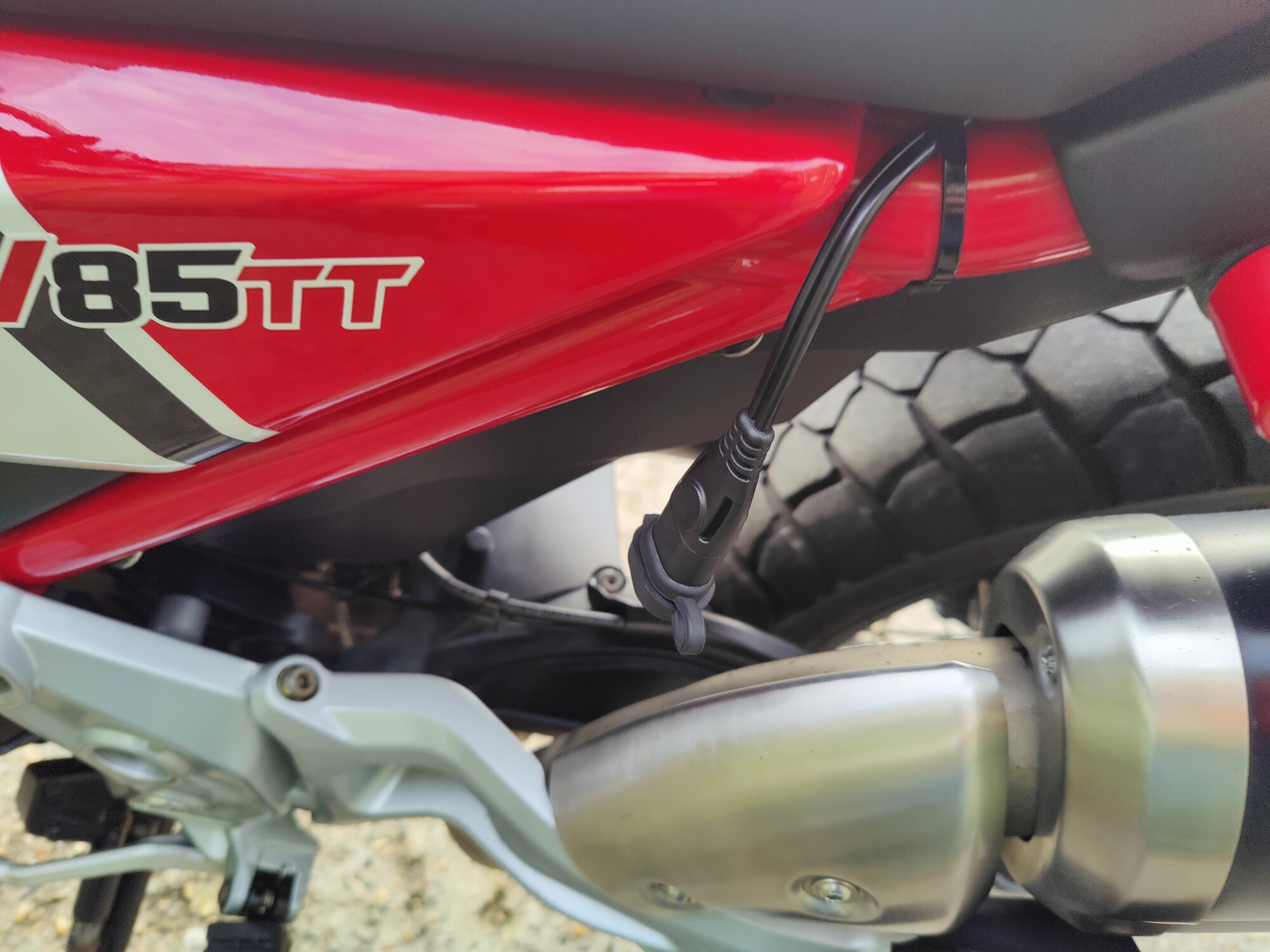 MOTO GUZZI V85TT EVOCATIVE - 2021 - Image 19