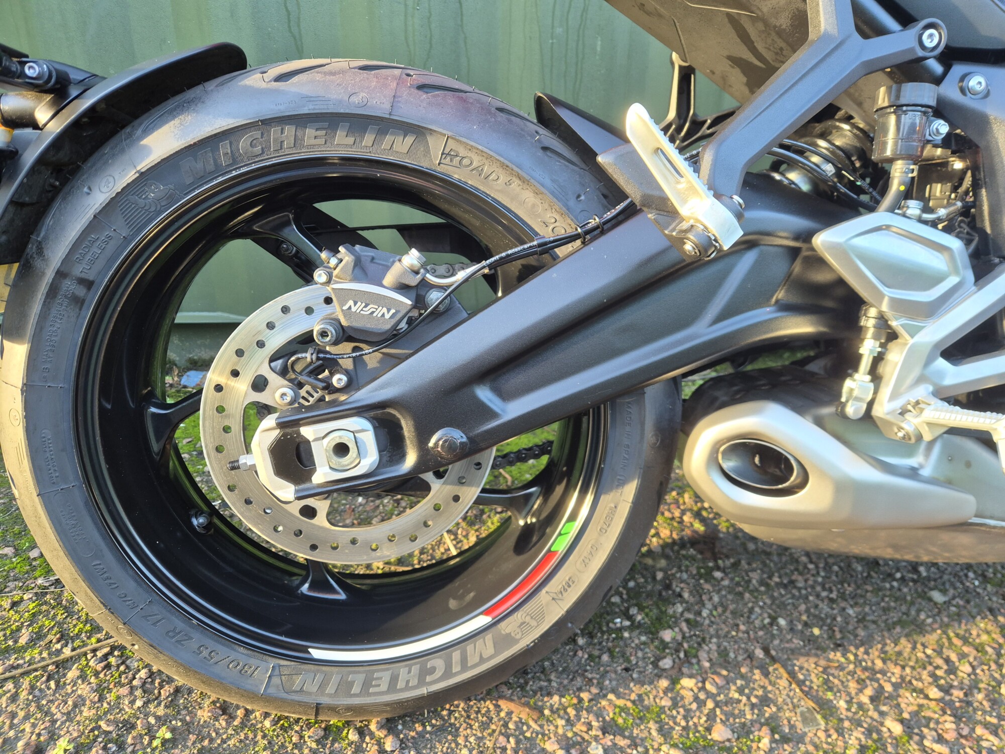 Triumph Trident - Image 10