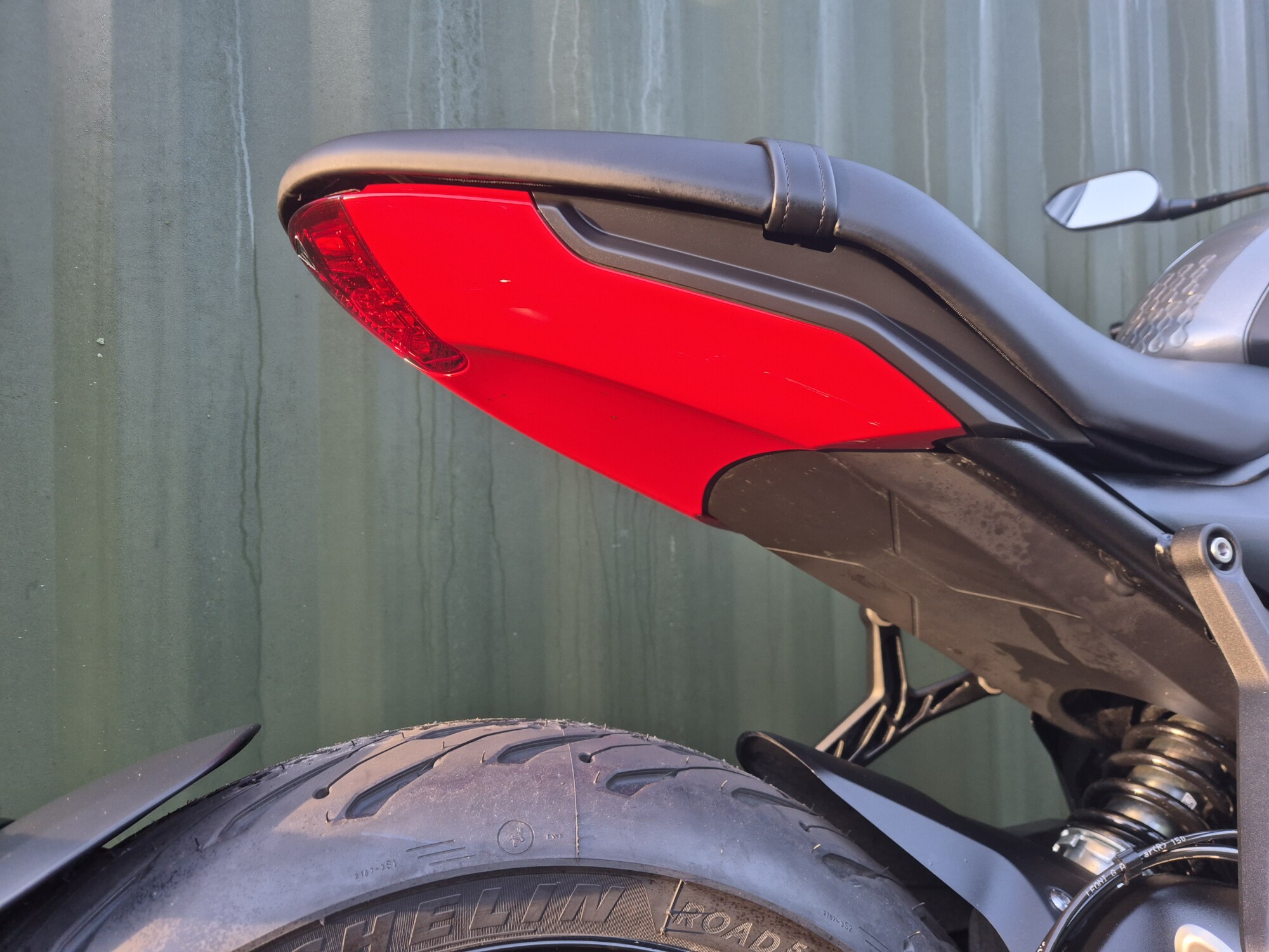 Triumph Trident - Image 11