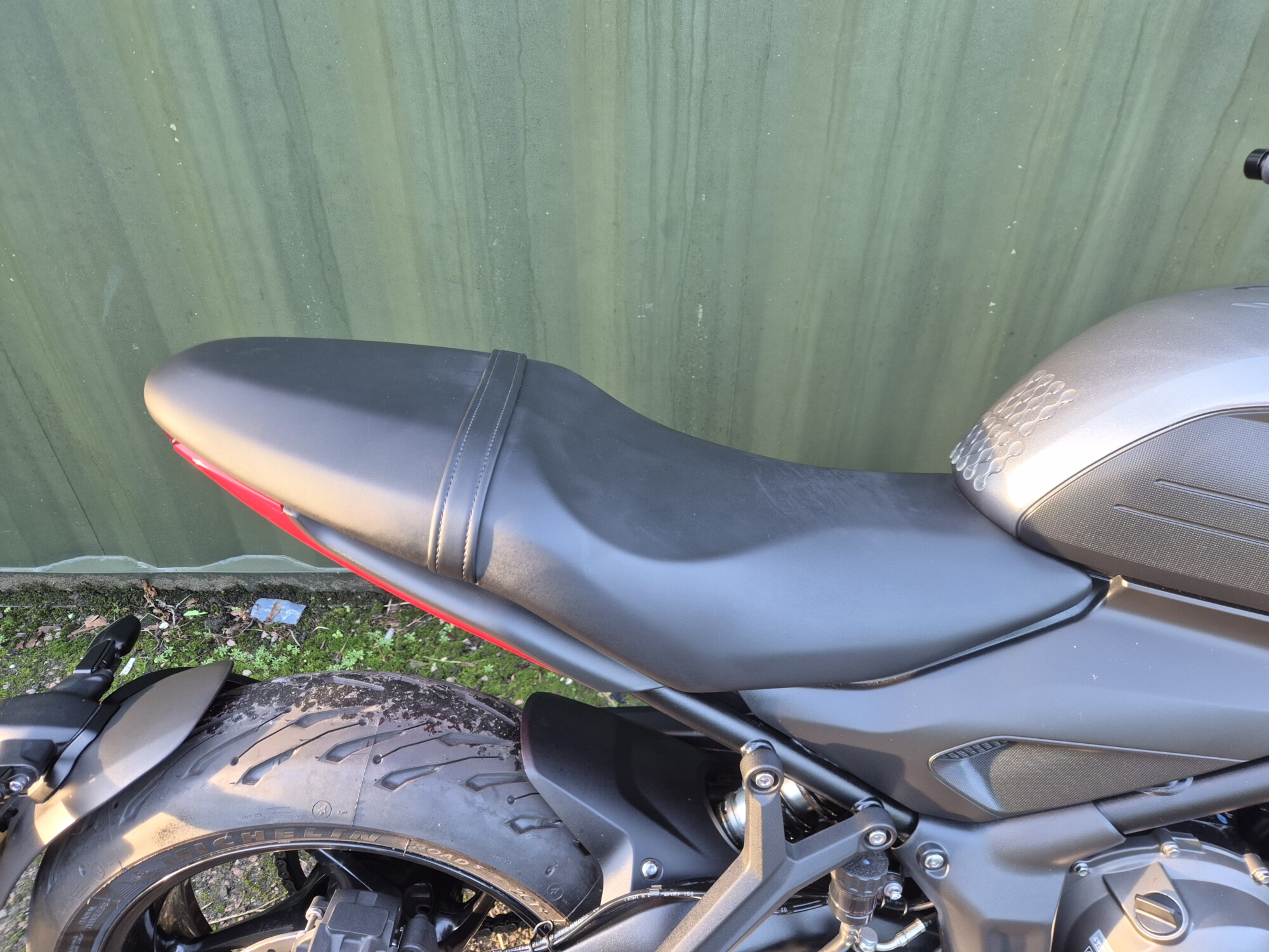 Triumph Trident - Image 12