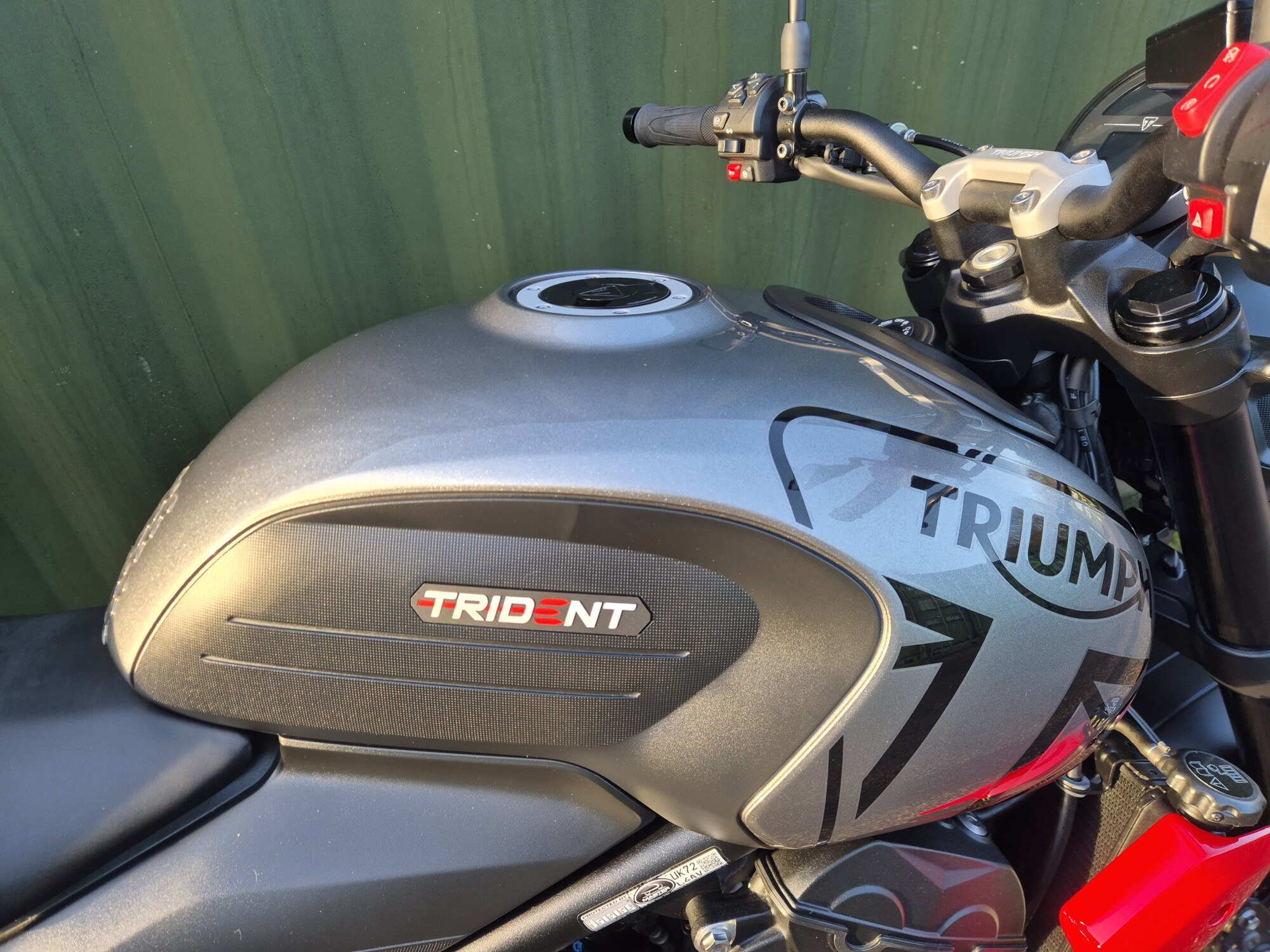 Triumph Trident - Image 21